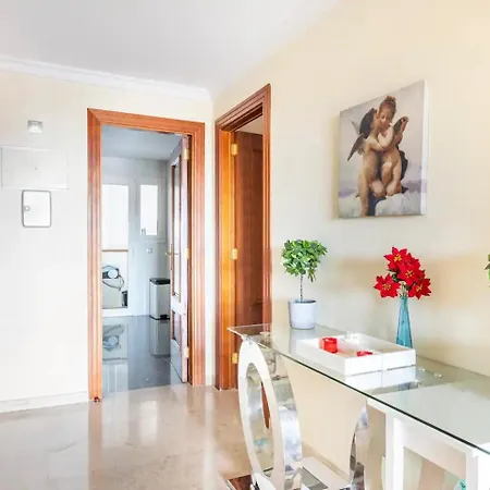 *** Spectacular *** *** Parking *** Sundeck ***