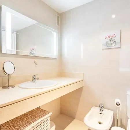 Apartment *** Spectacular *** *** Parking *** Sundeck ***